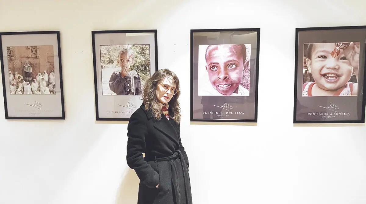 La artista dedica todo
el beneficio de sus obras
a causas solidarias