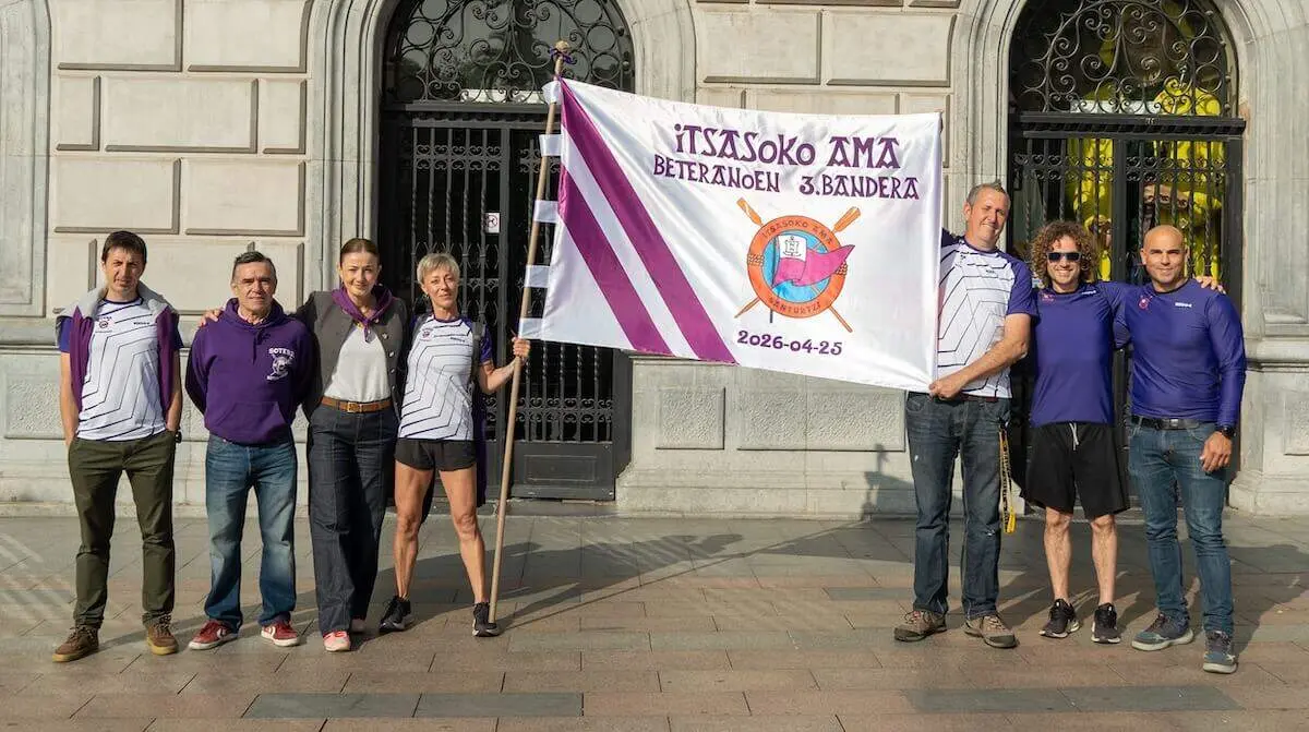 bandera-veteranos-santurtzi-remo
