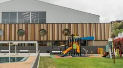 zona-infantil-polideportivo-mikel-trueba