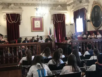 Para prevenir los riesgos asociados a la violencia juvenil