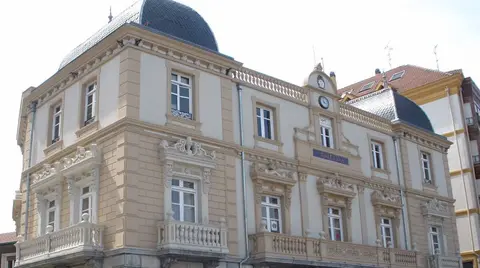La congelación supondrá dejar de ingresar unos 528.000 euros en las 
arcas municipales