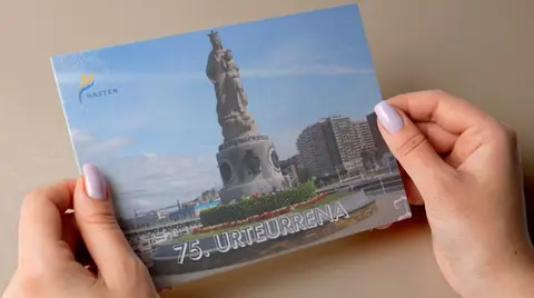 postal-75-aniversario-.virgen-carmen-santurtzi-hasten