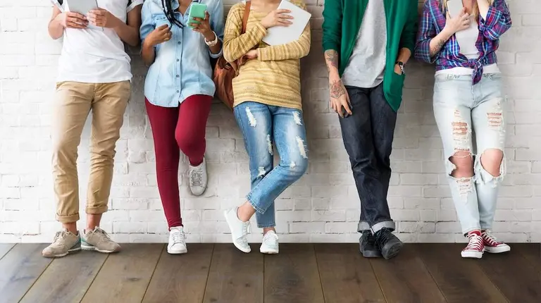 dise&ntilde;o-local-jovenes-santurtzi