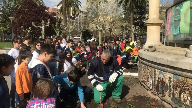 Adem&aacute;s, los centros escolares han realizado actuaciones musicales