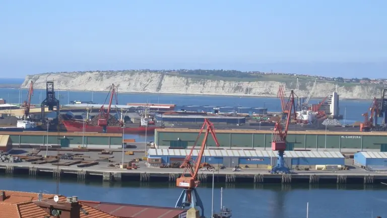 Dirigidas a j&oacute;venes titulados menores de 30 a&ntilde;os