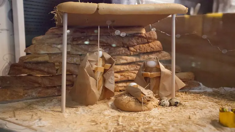 Los locales dan así colorido a las calles