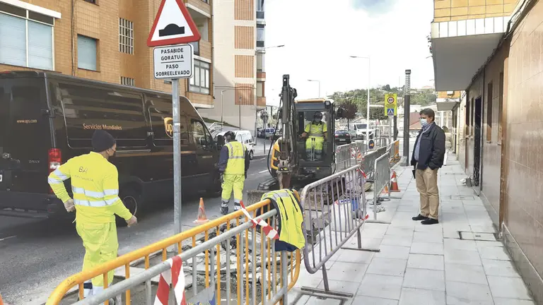 Los trabajos que se est&aacute;n desarrollando en la calle Antonio Alzaga