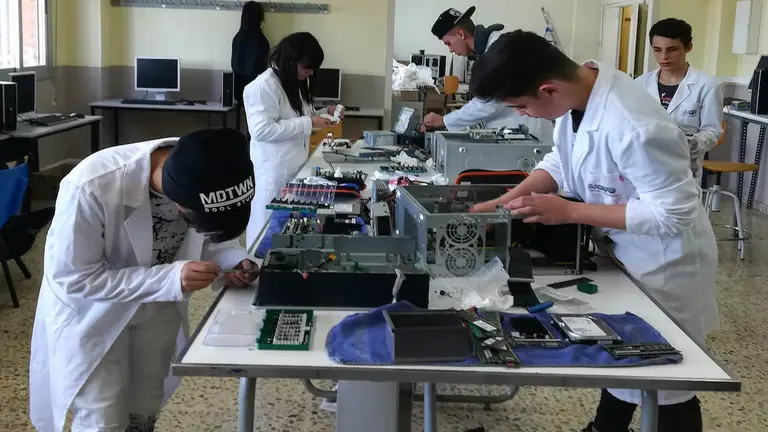 El periodo de pr&aacute;cticas
se prolongar&aacute; a lo largo
de 260 horas, que se traducen en alrededor de dos meses