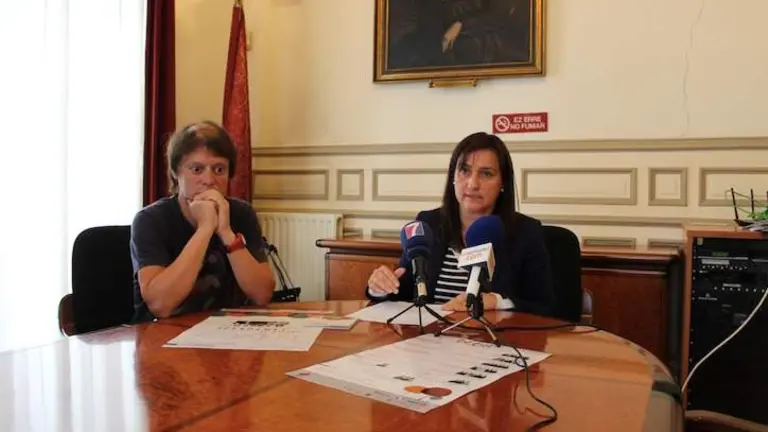 La alcaldesa Aintzane Urkijo en rueda de prensa