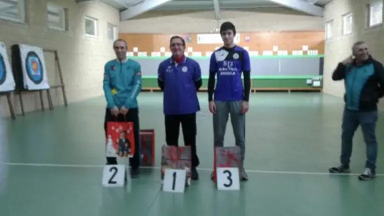 El club de Santurtzi particip&oacute; con nueve arqueros