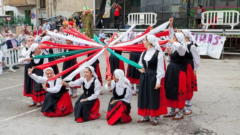 fiestas-las-viñas-bullon-2025